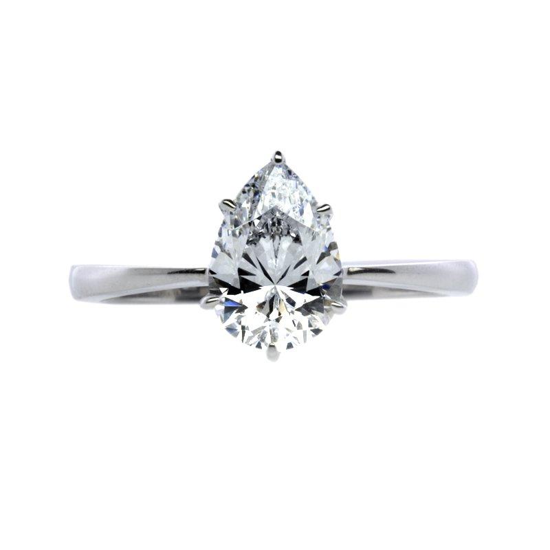 Knife Edge Pear Solitaire